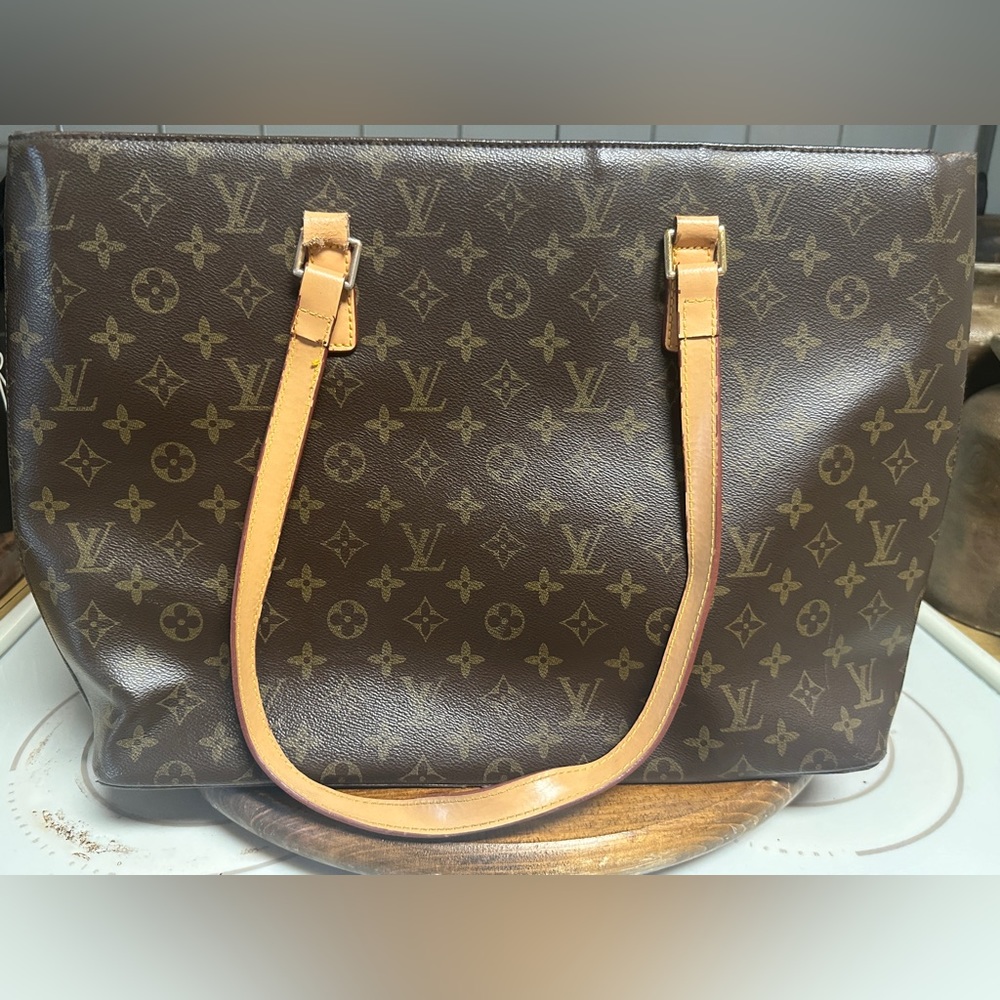 Louis Vuitton Paris France